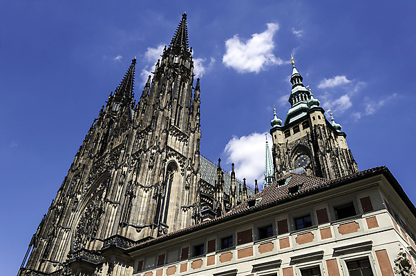 포토 JPG 해외이미지 외관 종교 시계 여행 건축양식 사람없음 성당 교회 여행객 탑 사찰 중세 성자 체코 프라하 고딕 공화국 로마인 보헤미아 해외202004 해외포토 건축물 건축 유럽 나라 종교건축 사람 인종 역사 파일형식 이미지허브