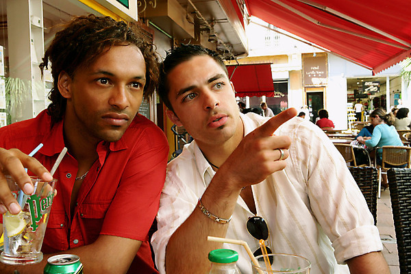 포토 JPG 해외이미지 라이프스타일 안경 음료 2 기념 함께함 미소 사람 소년 성인 두명 여름 청춘 파티 식당 우정 축하 관찰 칵테일 바 클럽 토스트 보여주기 밀짚 소셜 해외202004 해외포토 잡화 계절 남자 어린이 빵 컨셉 모션 주류 표정 이벤트 생활 친구 상점 짚 파일형식 이미지허브