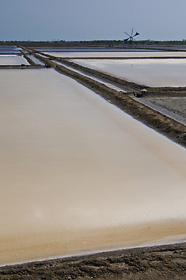포토 JPG 해외이미지 산업 아시아 파도 바다 여행 패턴 비즈니스 재료 공장 태국 수영장 동양인 사람없음 물 파란색 흰색 당구 언덕 소금 흙더미 짠맛 해외202004 해외포토 자연요소 나라 컬러 무늬 공업 인종 구기 흙 맛 파일형식 더미 이미지허브