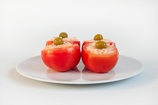 포토 JPG 해외이미지 접시 음식 다이어트 토마토 채소 치즈 건강 사람없음 가로 빨간색 초록색 식사 펼침 흰색 신선 지중해 가득함 올리브 레시피 점심식사 폭식 고립 채식주의자 해외202004 해외포토 식기 열매 바다 컬러 모션 유제품 채식 파일형식 이미지허브