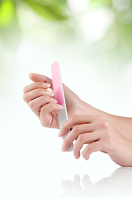 포토 JPG 해외이미지 손가락 관리 사람없음 치료 장식 상점 화장품 엄지손가락 흰색 못 우아함 어플리케이션 손톱관리 파일 광택 프랑스어 신청 해외202004 해외포토 문자 손 컬러 컨셉 의학 뷰티 공구 네일아트 파일형식 이미지허브