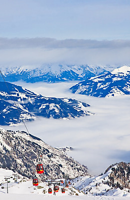 포토 JPG 해외이미지 구름 유럽 스포츠 여행 겨울 자연 하늘 휴가 스키 휴식 산 파노라마 풍경 경사 사람없음 야외 파란색 빛 햇빛 태양 맑음 냉동 얼음 추위 안개 가을 흰색 오스트리아 위험 언덕 휴양지 빙하 알프스 리프트 장면 스키선수 스카이라인 절정 해외202004 해외포토 자연요소 계절 나라 컬러 컨셉 날씨 겨울스포츠 운동선수 촬영기법 장소 생태계 파일형식 이미지허브