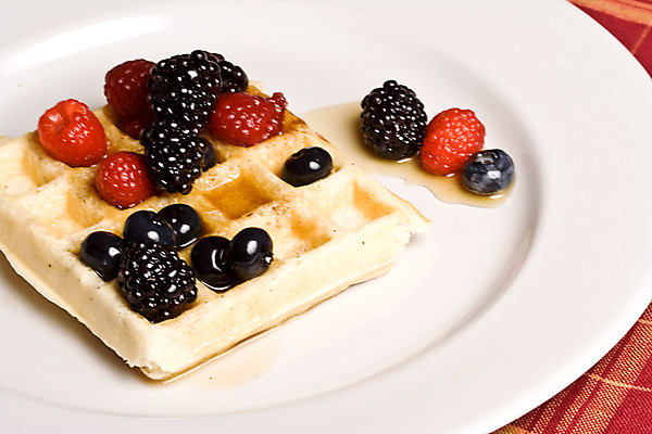 포토 JPG 해외이미지 열매 음식 다이어트 과일 디저트 건강 사람없음 빨간색 파란색 컬러풀 수확 대접 신선 최고 달콤 맛 아침식사 유기농 블루베리 산딸기 블랙베리 내추럴 숙성 해외202004 해외포토 식물 웰빙 컬러 컨셉 농업 식사 파일형식 이미지허브