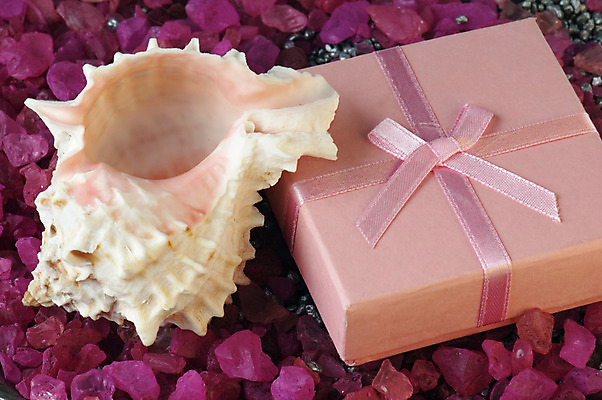 포토 JPG 해외이미지 기념일 종이 바다 분홍색 크리스마스 포장 휴가 발렌타인데이 선물 사랑 사람없음 장식 빨간색 빛 쇼핑 상자 놀람 축하 생일 사발 8 나무상자 활 싱글 주기 패키지 해외202004 해외포토 감정 컬러 컨셉 모션 데이이벤트 표정 이벤트 숫자 사기그릇 파일형식 이미지허브