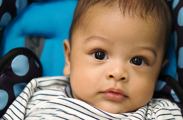 포토 JPG 해외이미지 백인 행복 감정 얼굴 어린이 건강 한명 웃음 사람 앉기 동양인 소년 기쁨 육아 표현 아기 신생아 최고 작음 피부 유모차 걸음마 결백 천진난만 해외202004 해외포토 서양인 1 남자 컨셉 모션 표정 인종 신체부위 아기용품 크기 파일형식 이미지허브