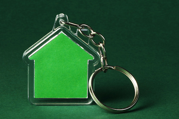 포토 JPG 해외이미지 모양 컨셉 비즈니스 열쇠 부동산 새로움 아파트 주택 선물 사람없음 건물 초록색 금융 세일 금속 흰색 반지 재산 구매 은색 작음 심볼 오브젝트 사인 기회 잠금 보안 투자 청동 보험 고립 렌탈 매각 진짜 집주인 해외202004 해외포토 건축물 컬러 장신구 재질 안전 경제 쇼핑 크기 주인 파일형식 이미지허브