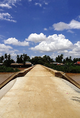 포토 JPG 해외이미지 구름 계절 행복 아시아 여행 자연 하늘 휴식 주택 풍경 사람없음 야외 물 여름 강 세계 평화 마을 침묵 놀람 습기 시골 신선 도시 뜨거움 즐거움 시멘트 커뮤니티 라오스 동쪽 느림 감탄 교외 이국적 해외202004 해외포토 자연요소 감정 나라 컨셉 표정 건물 소리 방향 생태계 파일형식 이미지허브