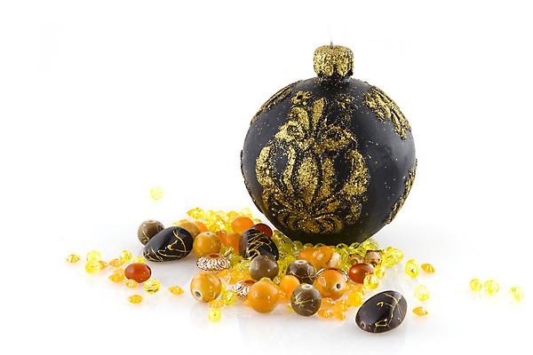 포토 JPG 해외이미지 크리스마스 목걸이 공 휴가 사람없음 장식 파란색 노란색 12월 해외202004 해외포토 기념일 컬러 장신구 날짜 파일형식 이미지허브