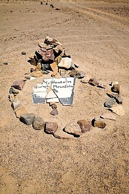 포토 JPG 해외이미지 도로 아프리카 하늘 산 건조 따뜻함 풍경 사람없음 가로 물 파란색 일출 환경 맑음 새벽 사막 뜨거움 황무지 땅 방향 사파리 언덕 장면 암초 가뭄 나미비아 생태학 선로 수평선 해외202004 해외포토 자연요소 교육 나라 길 컬러 교통시설 날씨 노을 남아프리카 파일형식 이미지허브