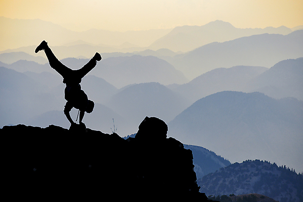 포토 JPG 해외이미지 직업 생각 모션 산 경사 사람없음 공연 체험 용기 위험 오르기 공격적 산악가 철학 특별함 힘찬 해외202004 해외포토 그릇 교육 컨셉 이벤트 파일형식 이미지허브
