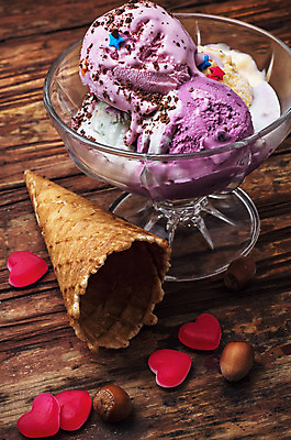 포토 JPG 해외이미지 음식 과일 아이스크림 디저트 사람없음 케이크 초콜릿 얼음 견과류 달콤 시원함 크림 바닐라 해외202004 해외포토 자연요소 맛 파일형식 이미지허브