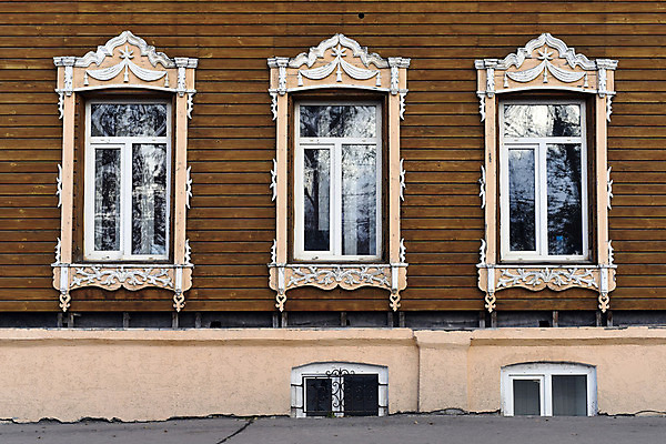 포토 JPG 해외이미지 전통 외관 문화 벽 여행 백그라운드 건축양식 창문 유리 주택 프레임 사람없음 건물 목재 갈색 마을 페인트 수확 시골 커튼 역사 널 오두막 시골집 질감 복고 정사각형 셔터 옛날 스타일 해외202004 해외포토 도형 나무 건축물 건축 컬러 농업 재료 재질 파일형식 이미지허브