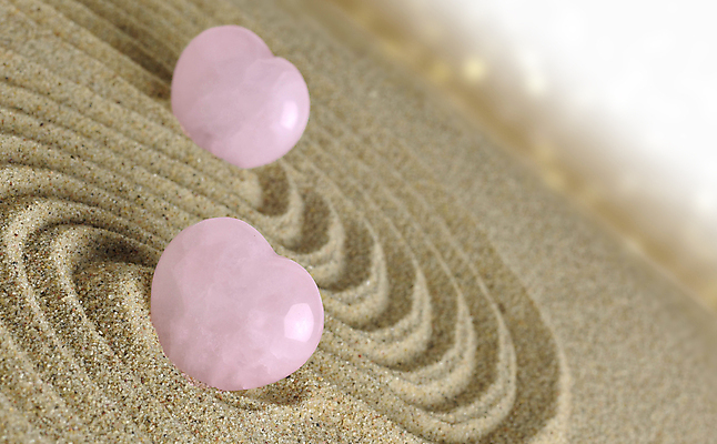 포토 JPG 해외이미지 선 모래 자연 휴식 건강 사람없음 쌓기 스파 바위 하트 크리스탈 해외202004 해외포토 모양 컨셉 모션 돌_바위 광석 생태계 파일형식 이미지허브