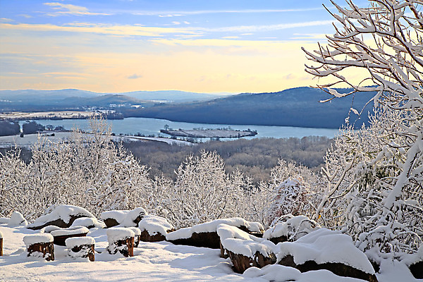 포토 JPG 해외이미지 나무 계절 호수 백그라운드 겨울 자연 아침 산 풍경 사람없음 야외 빛 일출 환경 계곡 냉동 일몰 추위 안개 흰색 숲 12월 언덕 서리 눈보라 내추럴 산악지대 폭설 해외202004 해외포토 주간 식물 컬러 날씨 눈_날씨 노을 날짜 자연재해 생태계 파일형식 이미지허브