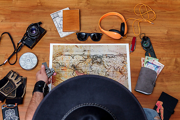 포토 JPG 해외이미지 라이프스타일 손 어린이 여행 지도 휴가 사람 사람없음 여름 여행객 카메라 여행가방 꿈 방 탐험 수확 게임 시간 계획 정상 검색 호기심 준비 복고 주말 탐사 발견 스타일 카피스페이스 해외202004 해외포토 계절 감정 컨셉 농업 가방 놀이 생활 신체부위 전자제품 공백 파일형식 이미지허브