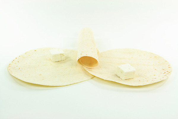 포토 JPG 해외이미지 음식 빵 치즈 건강 사람없음 식사 흰색 원형 플랫 맛 아침식사 질감 해외202004 해외포토 도형 컬러 컨셉 유제품 파일형식 이미지허브