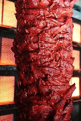 포토 JPG 해외이미지 음식 패스트푸드 사람없음 식당 치킨 샐러드 덮개 고명 바비큐 자르기 인도인 먹기 향신료 매움 테이크아웃 양고기 충동구매 고립 다진 해외202004 해외포토 외국인 모션 육류 동양인 쇼핑 상점 뚜껑 맛 인스턴트 과소비 닭고기요리 향미료 파일형식 이미지허브