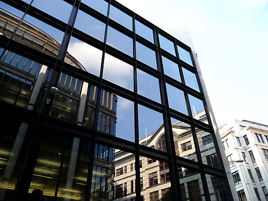 포토 JPG 해외이미지 디자인 외관 건축양식 창문 유리 직장 사람없음 야외 건물 사무실 반사 재산 해외202004 해외포토 건축물 건축 회사 비즈니스 재질 금융 파일형식 이미지허브