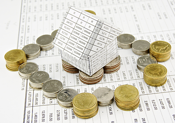 포토 JPG 해외이미지 교육 종이 벽 돈 비즈니스 성공 설계 주택 사람없음 금융 울타리 숫자 쌓기 동전 자료 거래 저축 업무 재산 황금 상담원 분석 문서 투자 점검 계좌 효율 해외202004 해외포토 문자 컨셉 모션 건물 경제 담장 작업 사무원 파일형식 이미지허브