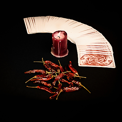 포토 JPG 해외이미지 행복 백그라운드 컨셉 성공 미래 선물 사람없음 치료 빨간색 빛 독서 검은색 어둠 할로윈 거래 운명 죽음 신용카드 재산 예측 신비 갑판 심볼 사인 과거 패배 팩 마법 연소 집시 화상 해외202004 해외포토 감정 컬러 배_교통 의학 금융 화장품 상처 파일형식 이미지허브