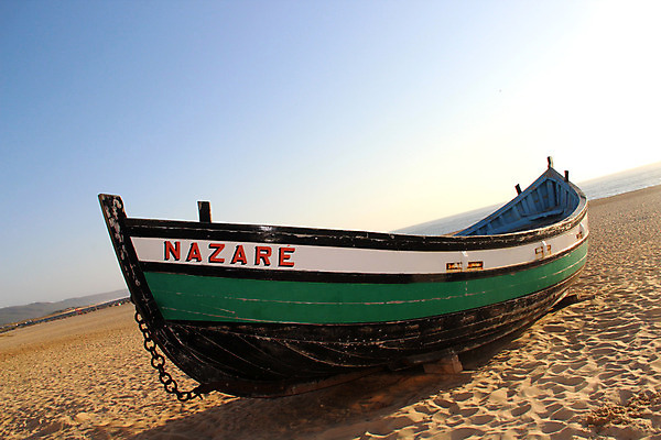 포토 JPG 해외이미지 모래 파도 바다 여행 하늘색 낚시 어류 사람없음 여름 모래사장 마을 일몰 도시 보트 저녁 포르투갈 휴양지 대서양 해외202004 해외포토 계절 유럽 배_교통 레저 파란색 노을 수중동물 장소 야간 파일형식 이미지허브