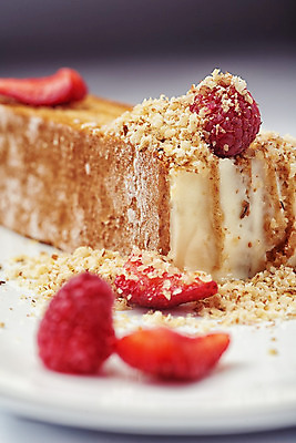 포토 JPG 해외이미지 열매 음식 과일 디저트 사람없음 파티 케이크 식사 활발 생일 달콤 아침식사 설탕 굽기 크림 페스츄리 핸드메이드 해외202004 해외포토 식물 기념일 빵 컨셉 이벤트 맛 구이 파일형식 이미지허브