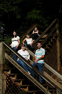 포토 JPG 해외이미지 커플 공원 여자 딸 행복 어린이 가족 엄마 남편 휴가 갈색머리 함께함 사랑 미소 사람 여러명 성인 야외 10대 여름 우정 아내 그룹 아빠 결합 언니 해외202004 해외포토 헤어스타일 계절 공공시설 감정 다수 컨셉 관계 청소년 표정 친구 자매 파일형식 이미지허브