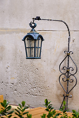 포토 JPG 해외이미지 전통 디자인 외관 벽 백그라운드 전구 건축양식 유리 출입구 거리 주택 미술 사람없음 야외 건물 장식 빛 금속 어둠 수확 골동품 흰색 등불 램프 도시 역사 클래식 닫기 철 묘사 오브젝트 복고 타운 고립 옛날 철강 스타일 해외202004 해외포토 건축물 건축 컬러 컨셉 농업 모션 재질 문화예술 조명 파일형식 이미지허브