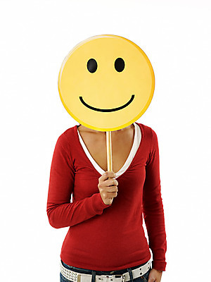 포토 JPG 해외이미지 백인 아이콘 캐릭터 라이프스타일 응시 여자 행복 감정 종이 얼굴 백그라운드 컨셉 한명 서기 사람 상반신 20대 성인 빨간색 노란색 흰색 표현 잡기 막대기 유머 스웨터 심볼 사인 만족 이모티콘 고립 해외202004 해외포토 서양인 1 시선 컬러 상의 모션 청년 생활 신체부위 파일형식 이미지허브