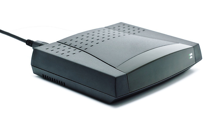 포토 JPG 해외이미지 1 선 백그라운드 인터넷 비즈니스 통신 사람없음 가로 전자제품 컴퓨터 상자 디지털 검은색 자료 힘 장비 회색 네트워크 플러그 연결 무선전화기 전화기 싱글 와이파이 지역 포트 고립 모뎀 해외202004 해외포토 컬러 무선인터넷 파일형식 이미지허브