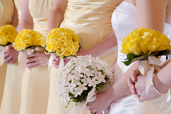 포토 JPG 해외이미지 꽃 꽃다발 결혼 사람없음 노란색 흰색 해외202004 해외포토 식물 컬러 이벤트 파일형식 이미지허브