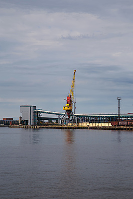 포토 JPG 해외이미지 바다 여행 요트 하늘 항해 사람없음 물 항구 화물 만 함선 스카이라인 해외202004 해외포토 자연요소 배_교통 교통시설 운송업 파일형식 이미지허브