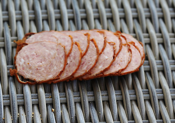 포토 JPG 해외이미지 접시 음식 포크 탁자 양파 거리 도마 패스트푸드 육류 사람없음 목재 식당 식사 껍질 햄버거 흰색 시골 신선 술집 소시지 맛 그릴 정크푸드 바비큐 네덜란드 매움 깨 테이크아웃 길거리음식 번 해외202004 해외포토 나무 식기 유럽 빵 컬러 가구 컨셉 채소 식재료 재료 주방용품 상점 조미료 가공식품 인스턴트 파일형식 이미지허브