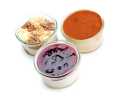 포토 JPG 해외이미지 실내 종류 사람없음 다양 세개 흰배경 푸딩 해외202004 해외포토 다수 백그라운드 디저트 3 내부 흰색 파일형식 이미지허브