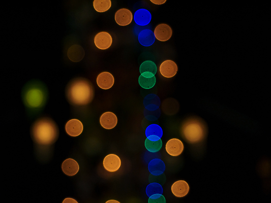 포토 JPG 해외이미지 도로 여행 백그라운드 크리스마스 교통시설 모션 자동차 추상 불꽃 거리 사람없음 아웃포커스 빨간색 파란색 빛 노란색 검은색 어둠 활발 도시 고급 야간 소프트포커스 출퇴근 방콕 보케 정의 방법 블러 많음 유흥 해외202004 해외포토 자연요소 기념일 길 육상교통 컬러 교통 컨셉 무늬 비즈니스 태국 불 촬영기법 시설 파일형식 이미지허브