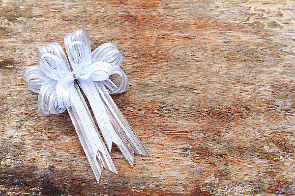 포토 JPG 해외이미지 계절 리본 백그라운드 크리스마스 자연 새해 선물 사람없음 목재 장식 흰색 인사 생일 활 옛날 카피스페이스 해외202004 해외포토 나무 기념일 컬러 재료 공백 예절 생태계 파일형식 이미지허브