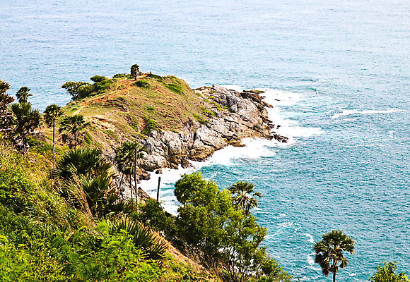포토 JPG 해외이미지 나무 아시아 바다 섬 여행 태국 자연 하늘 휴가 산 안테나 손바닥 풍경 사람없음 야외 물 파란색 만 망토 안다만 이국적 터키석 파라다이스 푸켓 해외202004 해외포토 자연요소 식물 손 나라 컬러 통신 보석 생태계 파일형식 이미지허브