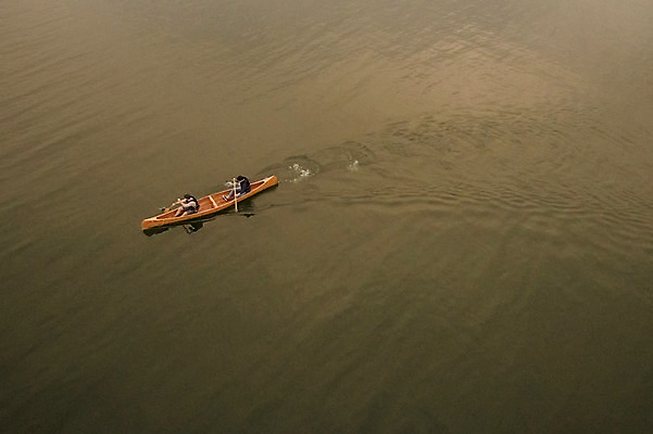 포토 JPG 주간 전신 서양인 남자 여행 앉기 20대 성인 야외 두명 친구 강 우정 한국인 체험 승차 즐거움 카누 노젓기 항공촬영 춘천 성인남자만 브로맨스 국내포토 자연요소 외국인 감정 뷰포인트 컨셉 관계 모션 사람 동양인 청년 수상스포츠 강원도 남자만 성인만 파일형식