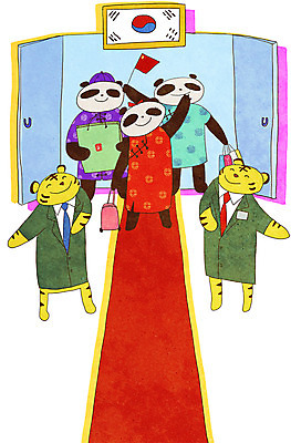 PSD 여행 여러마리 일러스트 사람없음 쇼핑 여행객 문 호랑이 태극기 판다 치파오 오성홍기 환영 유커 국내일러스트 다수 곰 포유류 사람 중국 국기 전통의상 파일형식