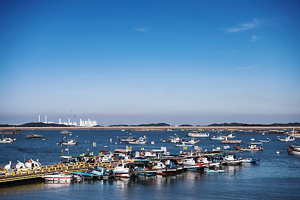 포토 JPG 주간 바다 풍경 사람없음 야외 가을 충청남도 방조제 선박 당진 국내포토 자연요소 계절 수상교통 충청도 파일형식