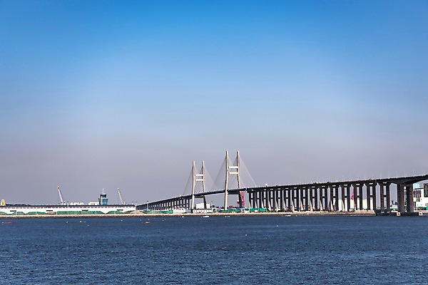 포토 JPG 주간 바다 풍경 사람없음 야외 가을 충청남도 서해대교 가교 평택 국내포토 자연요소 건축물 계절 다리_건축물 충청도 경기도 파일형식