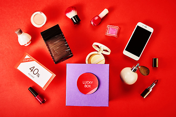 포토 JPG 사람없음 스마트폰 쇼핑 세일 화장품 립스틱 향수 쿠폰 럭키박스 국내포토 핸드폰 스마트기기 뷰티 파일형식