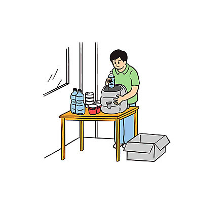 전신 남자 가방 일러스트 한명 서기 성인 캔 자연재해 생수 책상 구급용품 컵라면 국내일러스트 AI파일 1 잡화 가구 모션 사람 라면 안전장비 물병 재해 파일형식 벡터