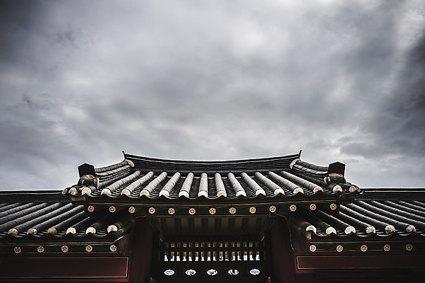포토 JPG 주간 구름 한국문화 건축물 고건축 하늘 사람없음 야외 궁전 세계문화유산 문화재 가을 기와지붕 흐림 수원 화성시 국내포토 자연요소 동양문화 계절 건축 지붕 날씨 한국 기와 경기도 파일형식