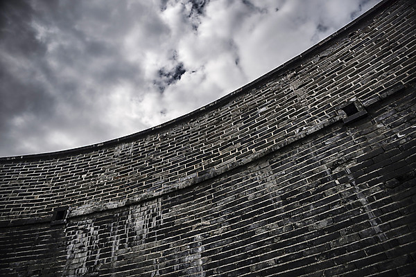 포토 JPG 주간 구름 한국문화 건축물 고건축 하늘 사람없음 야외 세계문화유산 문화재 성 성벽 벽돌담 흐림 수원 장안문 화성시 국내포토 자연요소 동양문화 건축 날씨 벽돌 한국 담장 경기도 파일형식