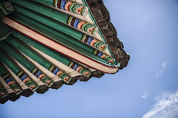 포토 JPG 주간 한국문화 건축물 고건축 풍경 사람없음 야외 세계문화유산 문화재 성 처마 기와지붕 수원 지붕처마 화성시 국내포토 자연요소 동양문화 건축 지붕 한국 기와 경기도 파일형식