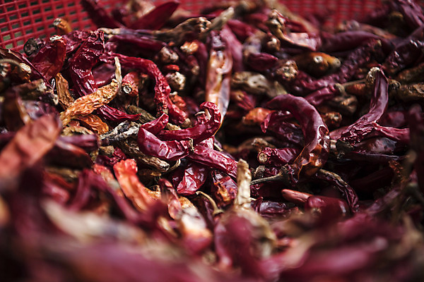 포토 JPG 식재료 사람없음 소쿠리 김장 김장재료 말린고추 국내포토 고추 바구니 파일형식