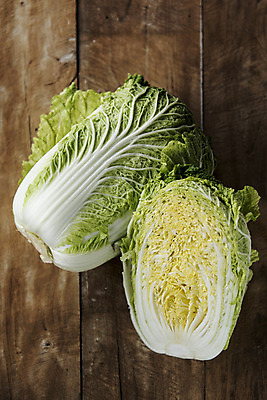 포토 JPG 스튜디오촬영 식재료 식탁 단면 사람없음 배추 김장 김장재료 나무탁자 국내포토 채소 탁자 실내 파일형식