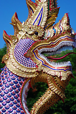 포토 JPG 해외이미지 전통 조각 불교 태국 미술 사람없음 장식 컬러풀 조각상 노란색 희망 용 사찰 황금 만족 신앙심 스타일 해외202004 해외포토 감정 아시아 종교 컬러 종교건축 문화예술 조형물 파일형식 이미지허브