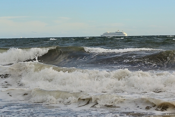 포토 JPG 해외이미지 구름 유럽 파도 바다 여행 하늘 바람 산 파노라마 풍경 사람없음 건물 여름 파란색 도시풍경 탑 블록 절벽 연못 도시 역사 스페인 지중해 당구 폭풍 타운 대도시 리뷰 스페인어 안달루시아 해외202004 해외포토 자연요소 건축물 계절 나라 컬러 날씨 촬영기법 구기 파일형식 이미지허브